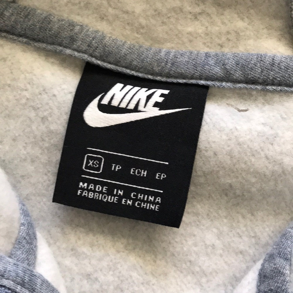 Girls Nike zip up - Picture 2 of 4